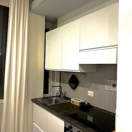 Apartament 10 Min Da Navigli E Centro Mediolan